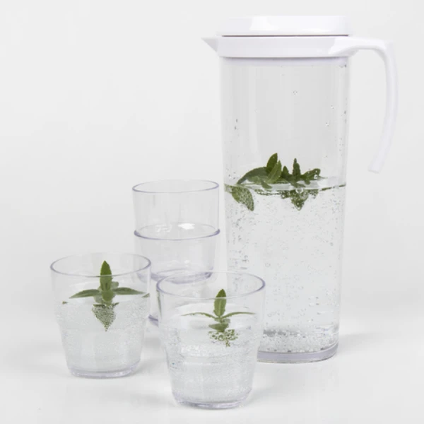 Camp4 Karaffe Mit Schraubdeckel Und 4 Gläser, 1,5 L 3 Camp4 Karaffe Mit Schraubdeckel Und 4 Gläser, 1,5 L